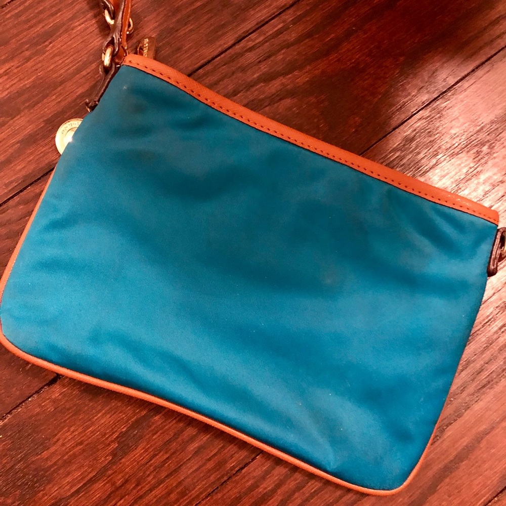 Michael Kors clutch - Picture 3 of 3